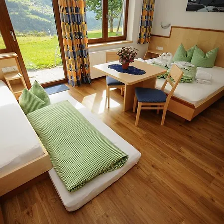 Gundolf Peter 別荘 *